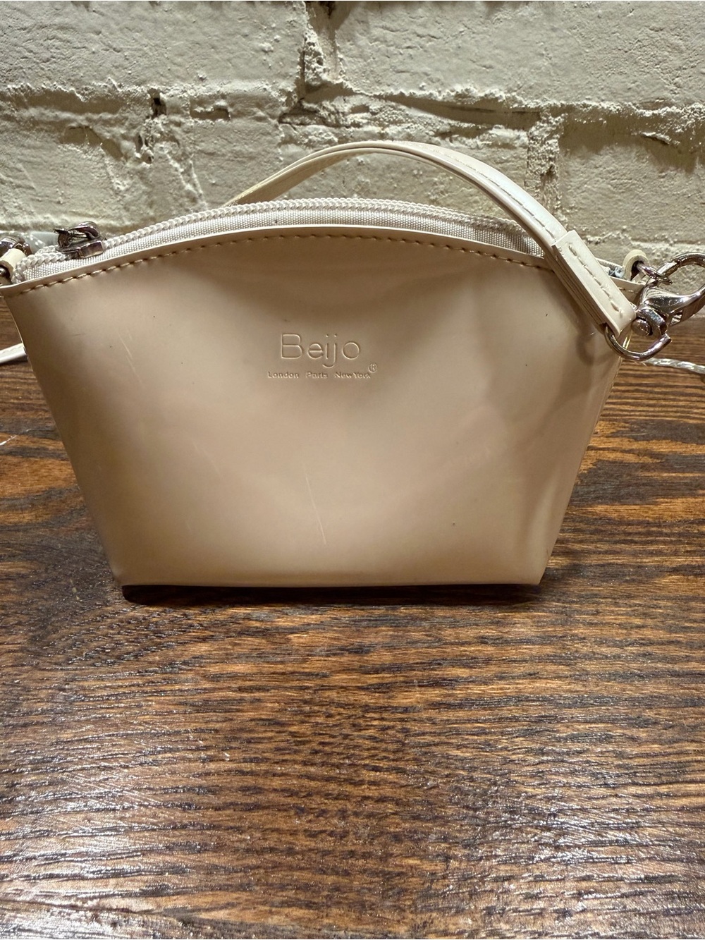 Beijo Cream Cosmetic Pouch with Removable Strap